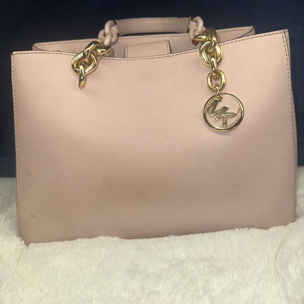 Michael Kors Blush Satchel with Gold Accents - Picture 5 of 8